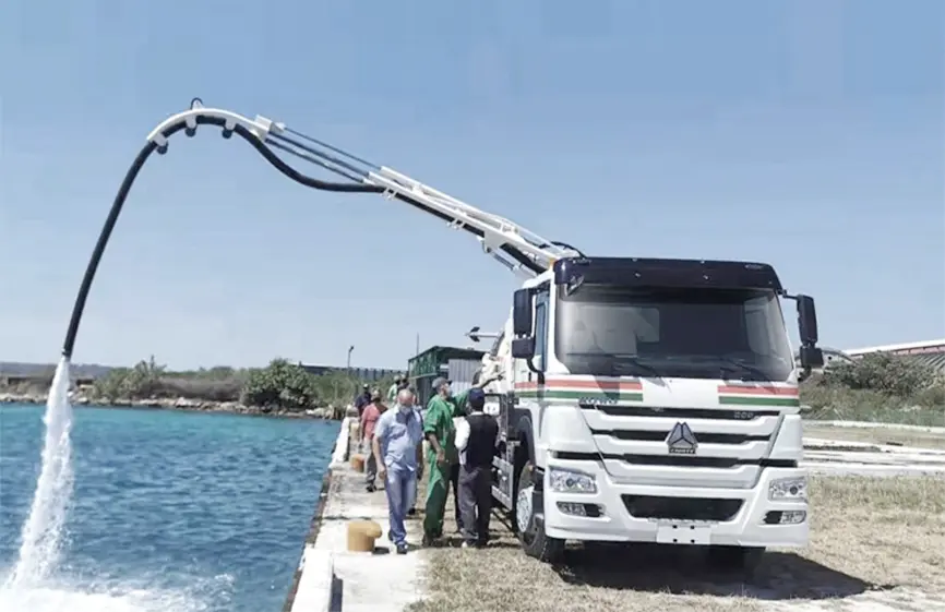 Howo Trucks Sprinkler Tanker (4)
