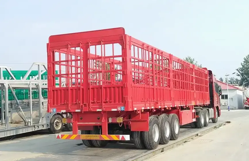 SINOTRUK FENCE CARGO SEMI TRAILER (2)