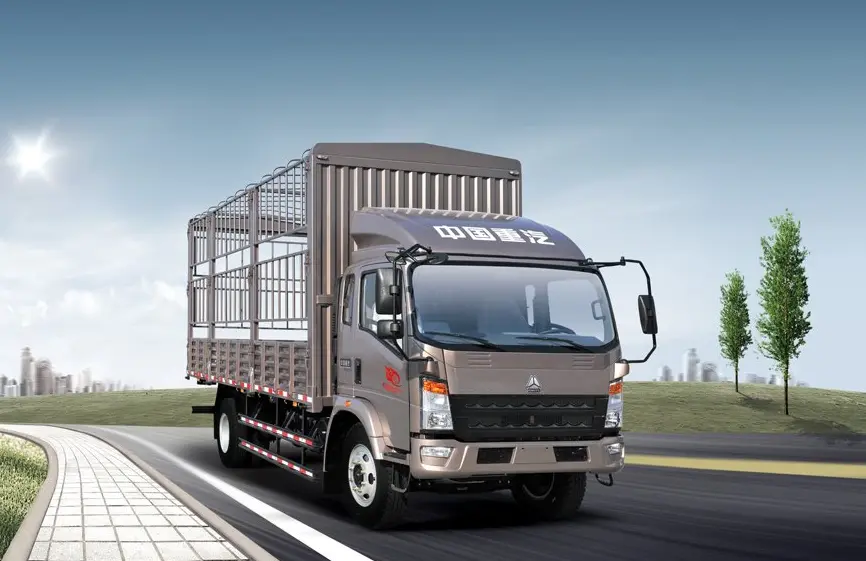 Sinotruk HOWO 4X2 116hp Fences Cargo Light Truck-1