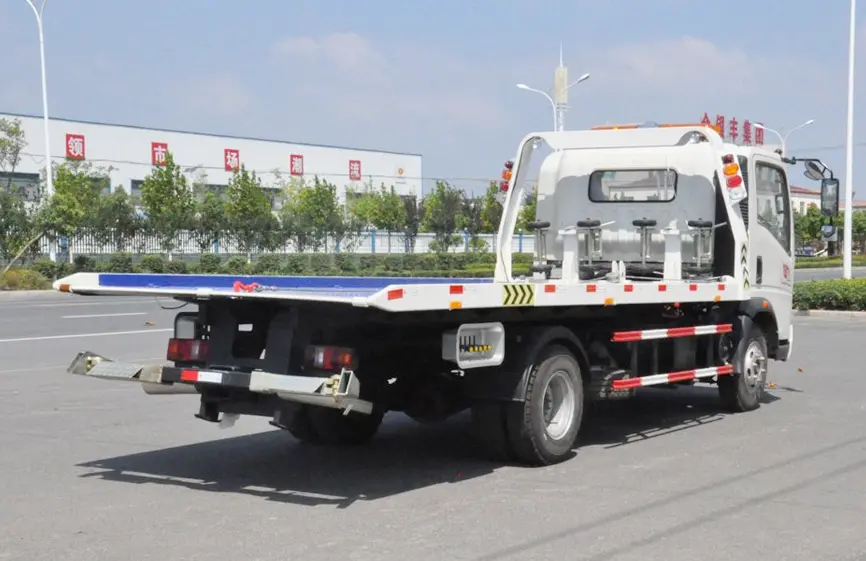 Sinotruk Howo 170 4×2 Flatbed Truck-1
