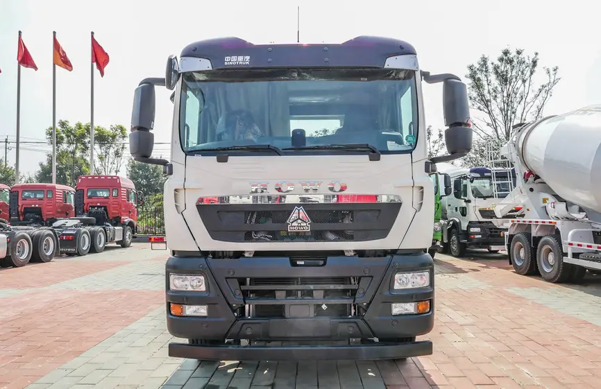 Sinotruk Howo 336 TX 6×4 Tractor Truck-4
