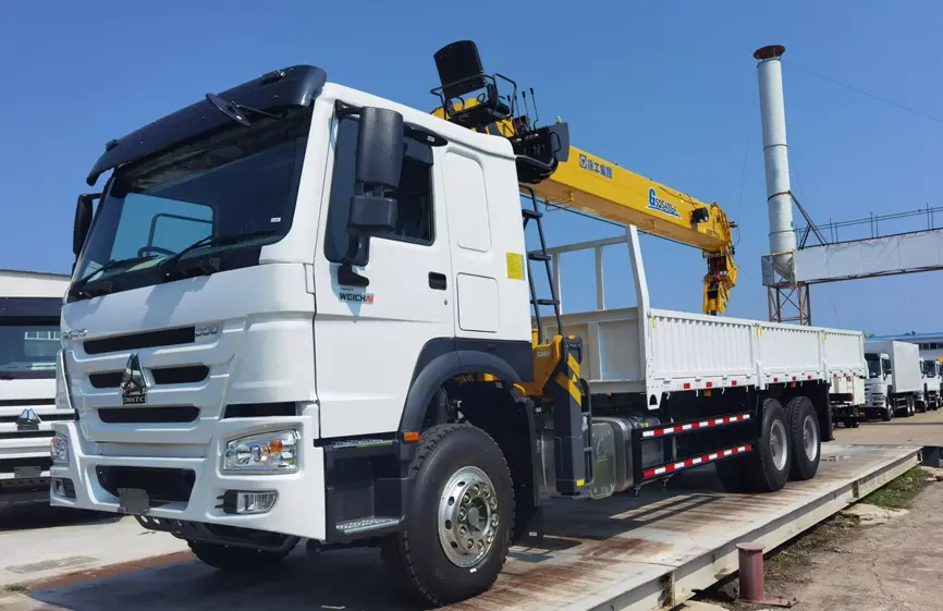 Sinotruk Howo Crane Truck-1