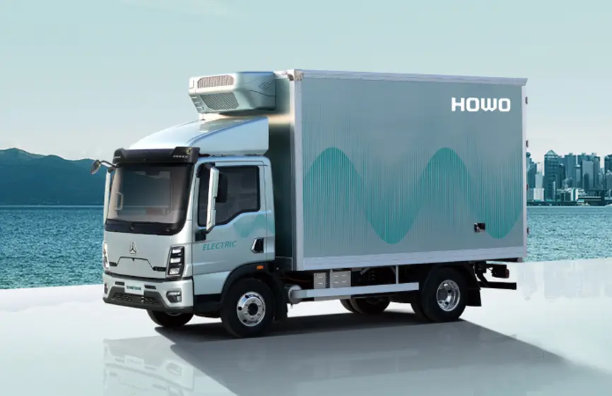 Sinotruk Howo Refrigerated Light Cargo Truck