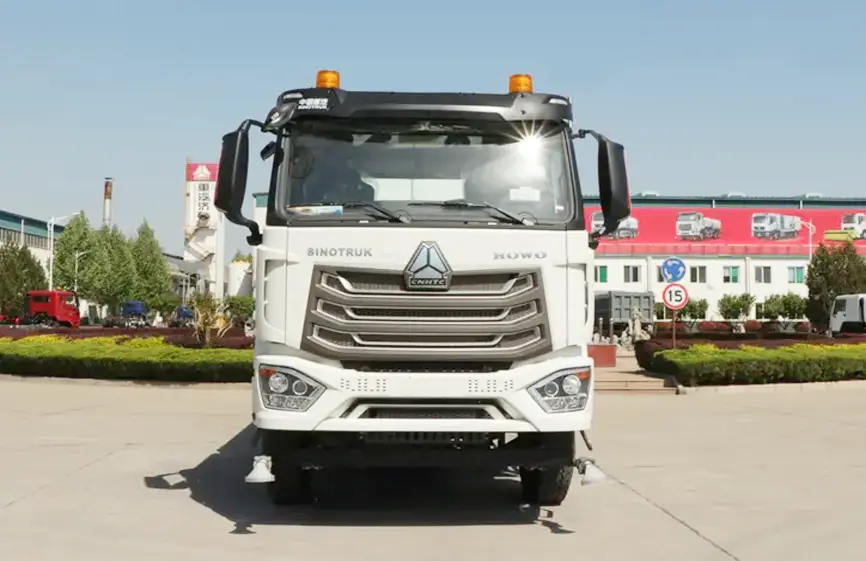 Sinotruk Howo Water Tanker Truck (5)