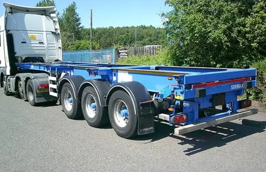 Sinotruk Shipping Container Lifting Equipment-3