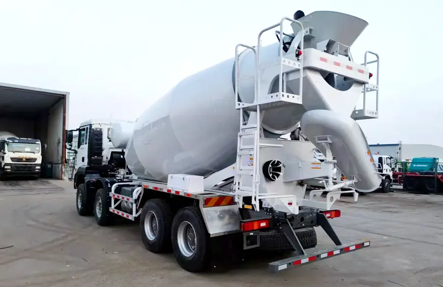 Sinotruk Sitrak C7H 8×4 Mixer Truck-3
