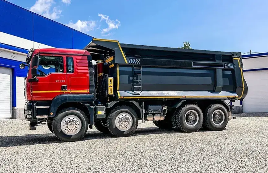 Sitrak C7H 8×4 Dump Truck-2