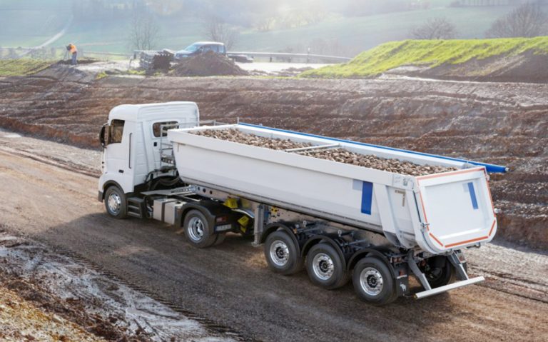 What Is a Semi Truck – How One Vehicle Moves the World